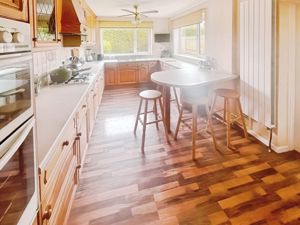 Photo 7- click for photo gallery